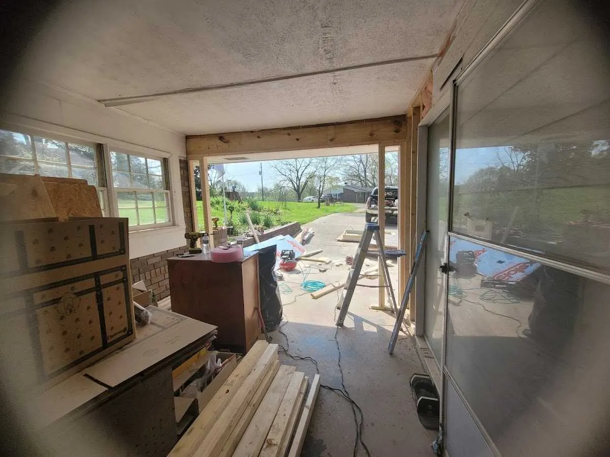 Air movers and dehumidifier for Drying & Dehumidification in Harborcreek